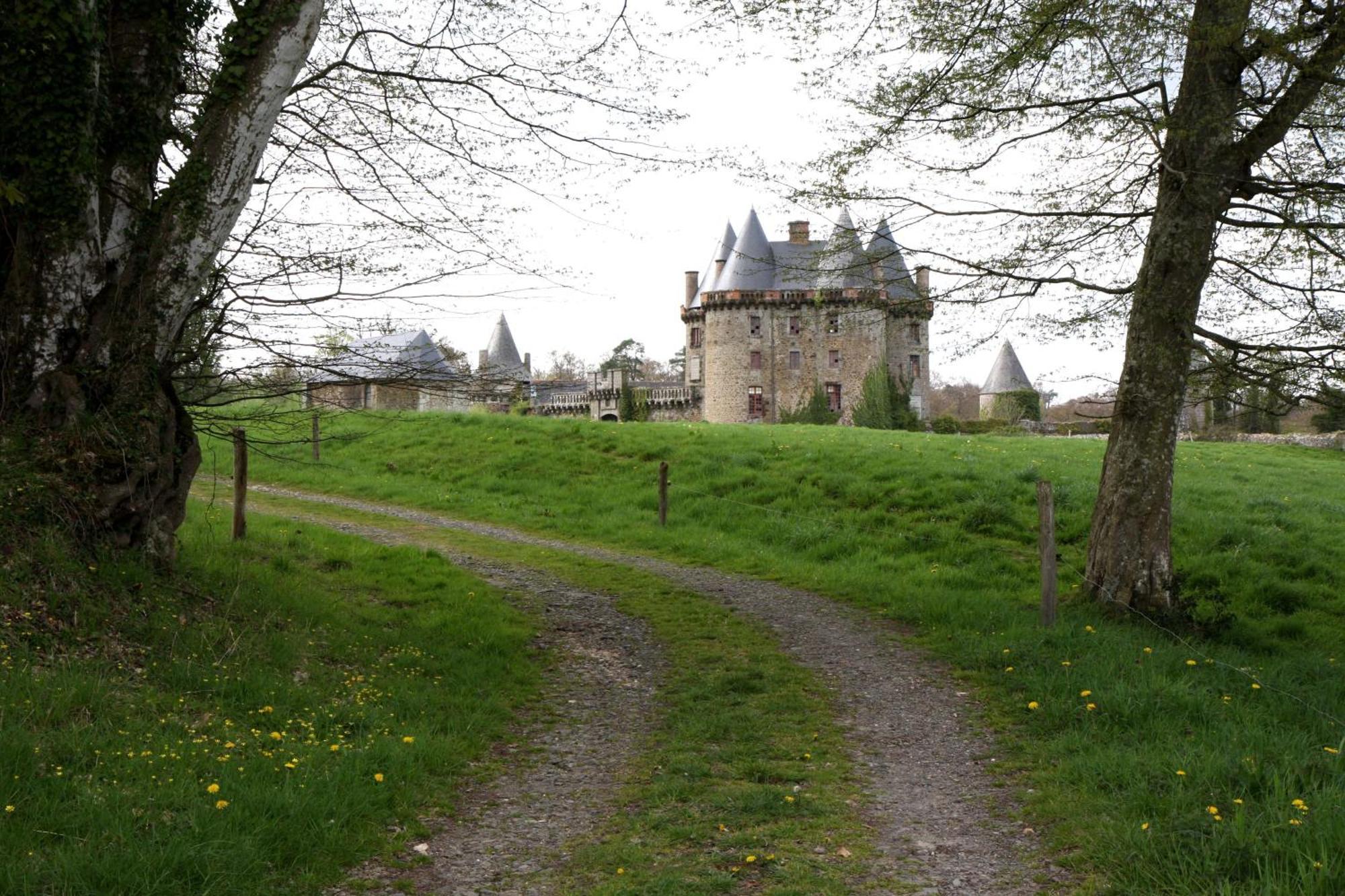 Hotel De La Gare Dol-de-Bretagne Zewnętrze zdjęcie